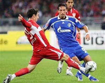 入白热化状 入白热化状